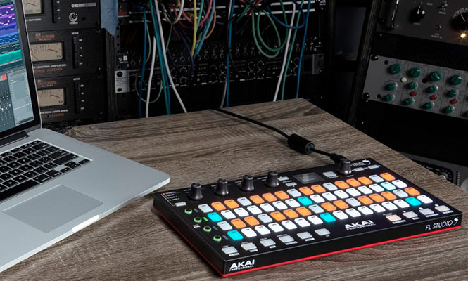 AKAI Fire es el primer controlador creado para FL