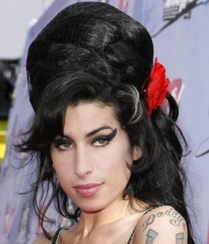 amy-winehouse300x350